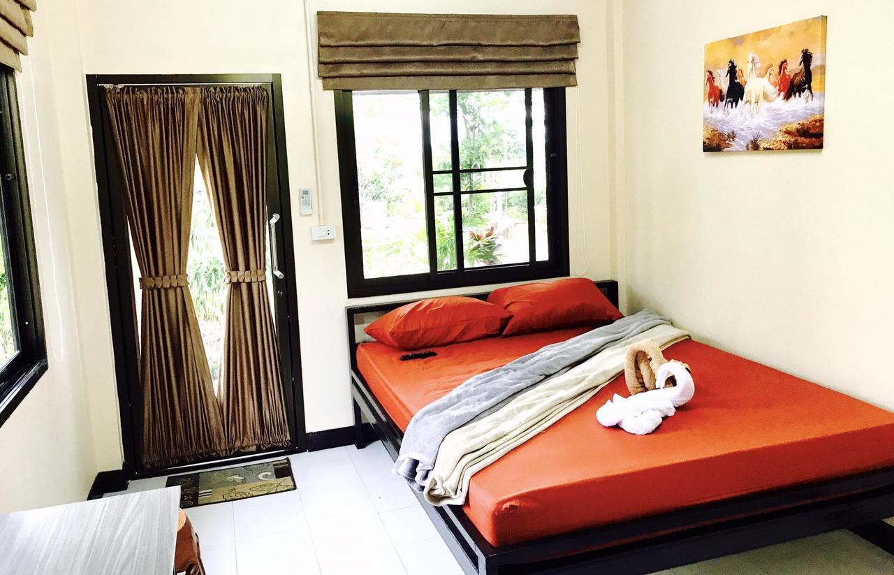 Thakrayang Brass Artisan Home Stay Ban Tha Krayang Luaran gambar